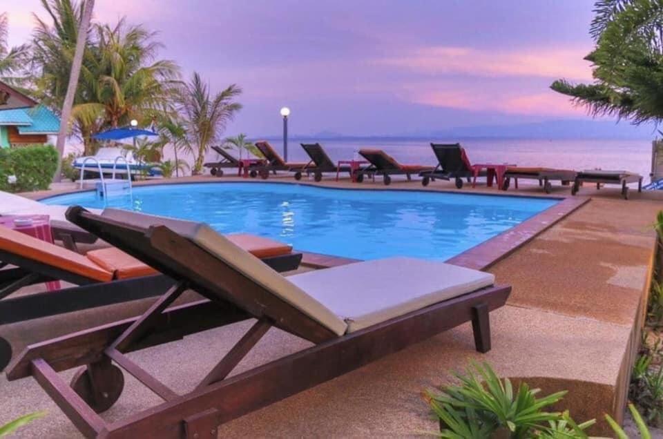 Phangan Lodge Baan Tai Luaran gambar