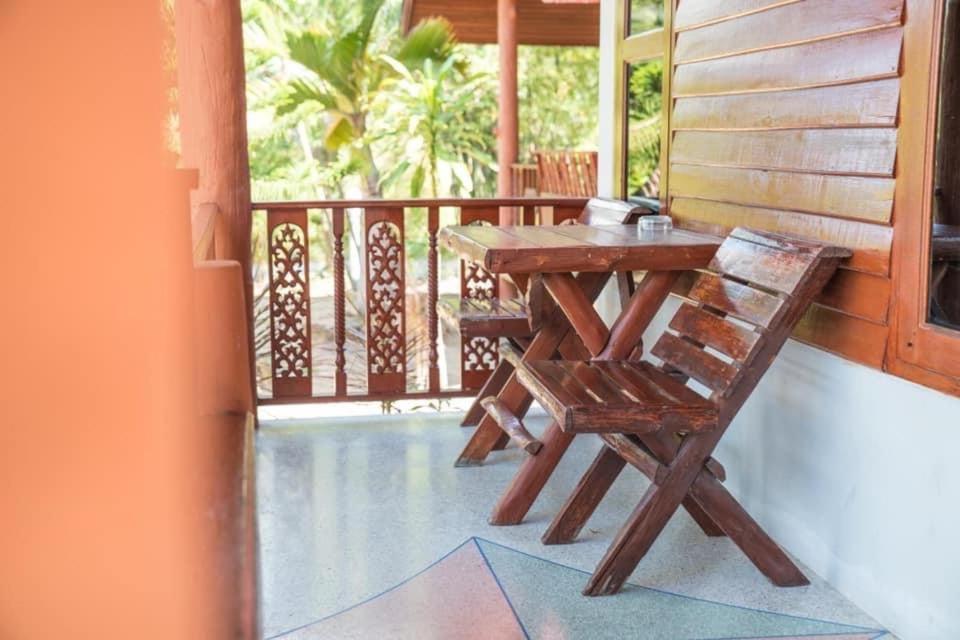 Phangan Lodge Baan Tai Luaran gambar